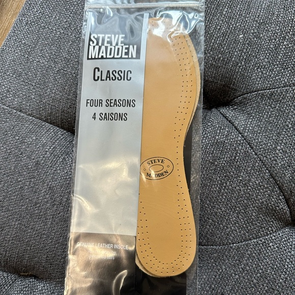 Steve Madden thigh high suede over the knee black boots (US 7) - Picture 6 of 6